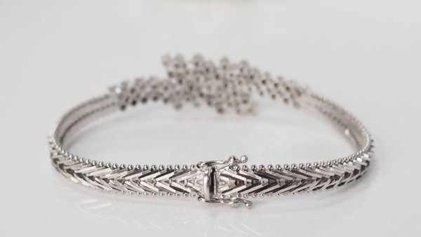 Luxusarmband aus Weißgold und Diamanten