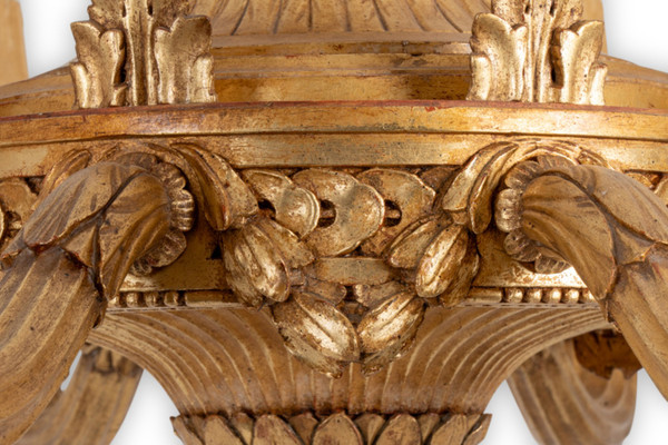 Dumez, lampadario in stile Luigi XVI in legno intagliato e dorato. Anni '50.