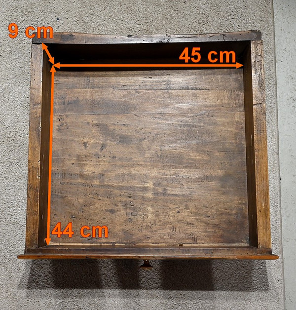 Tavolino da caffè in legno di ciliegio – Seconda metà del XIX secolo