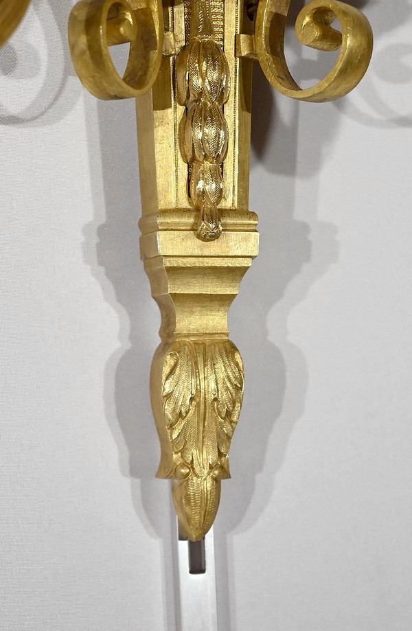 Paire d’Appliques en Bronze, style Louis XVI – 1ère partie XIXe