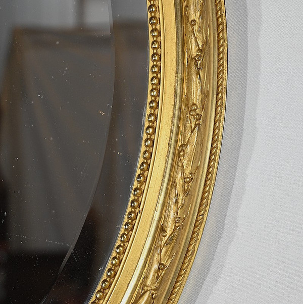 Miroir Ovale en Bois Doré, style Louis XVI – 2ème partie XIXe
