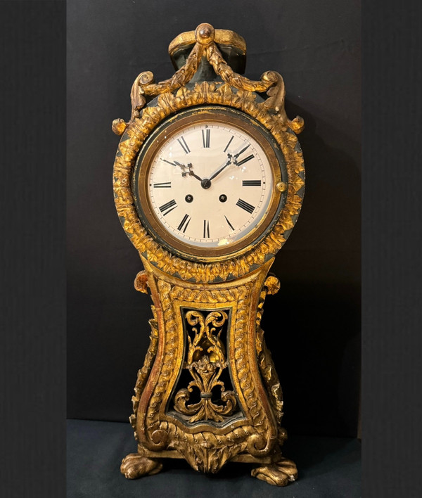 Carved and gilded wood cartel clock, Italy 18th century H 60