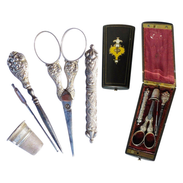 Silver Sewing Set In An Inlaid 19th Century Box