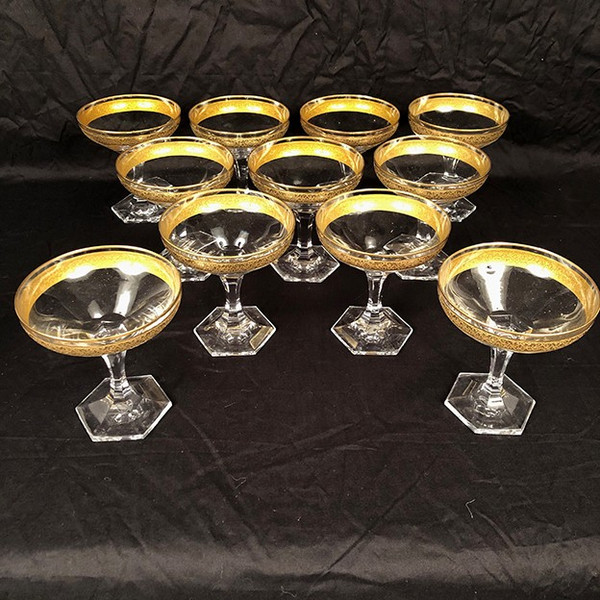 Moser à Carlsbad (Tchécoslovaquie) série de onze coupes à champagne en cristal