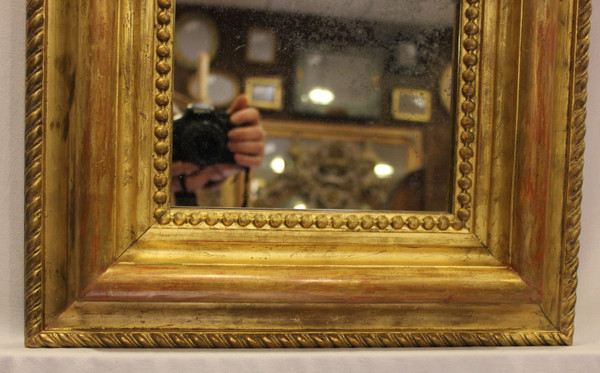 Miroir Ancien Doré Et Perlé, Format Carré, Glace Mercure 43 X47 Cm