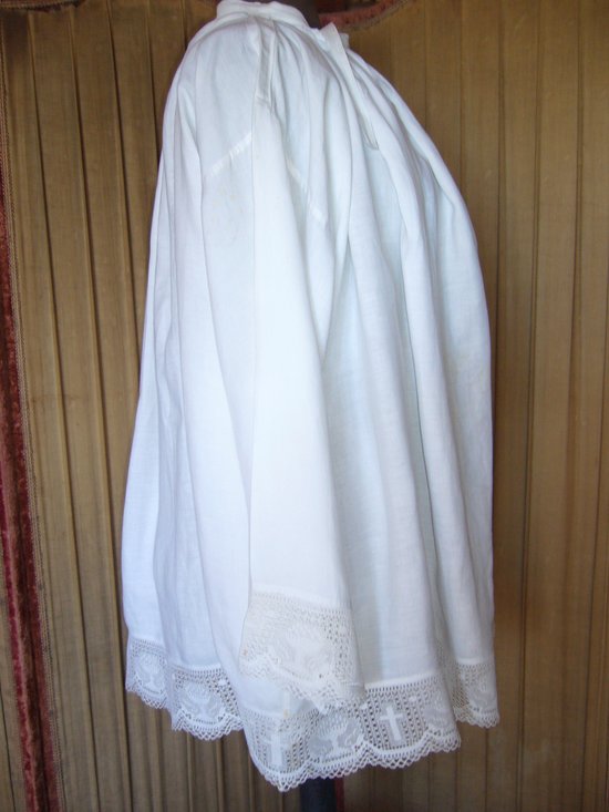 Altes Priestergewand Ende des 19. Jahrhunderts