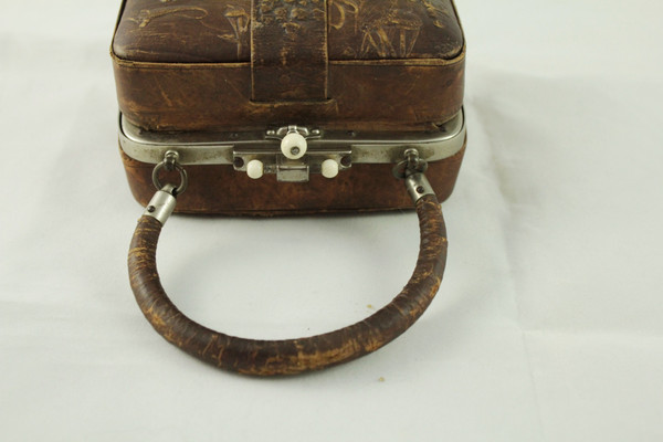 Petit sac en cuir gaufré époque Victorienne, Angleterre, fin 19ème siècle