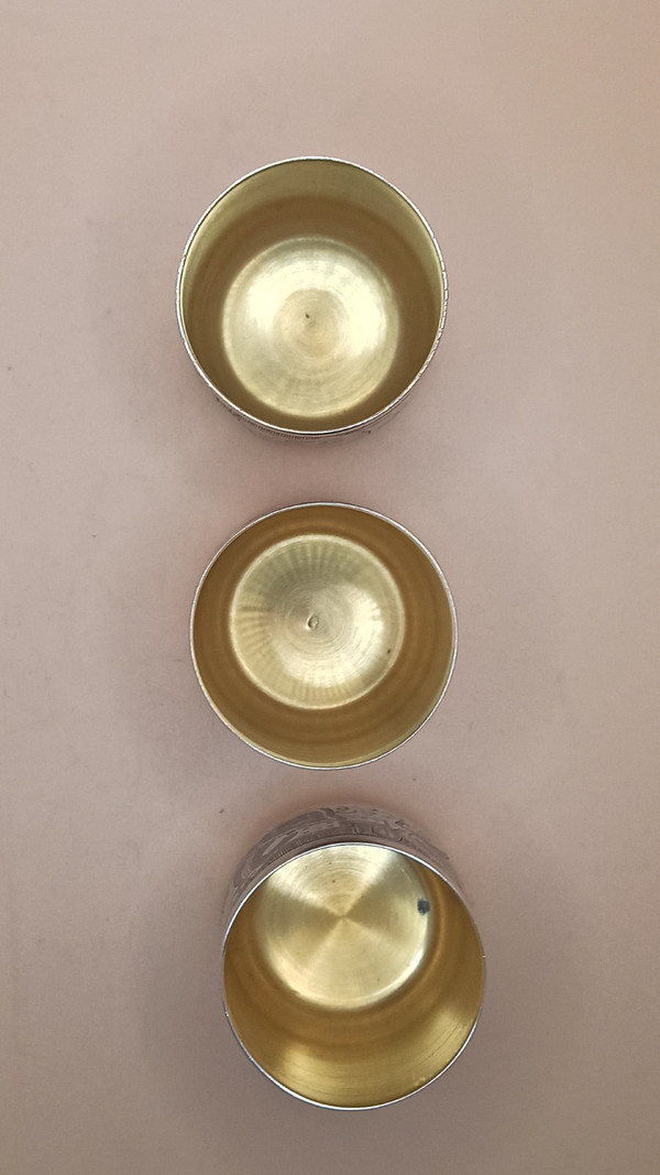 3 piccoli calici russi in argento e vermeil
