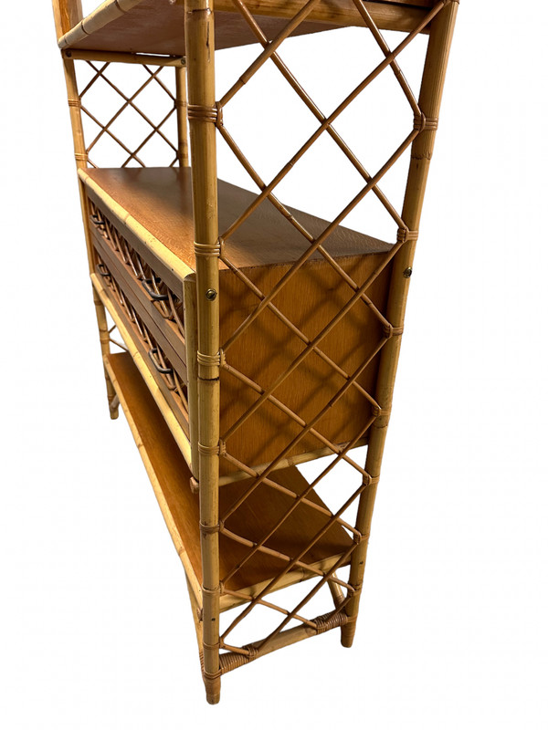 libreria vintage in rattan
