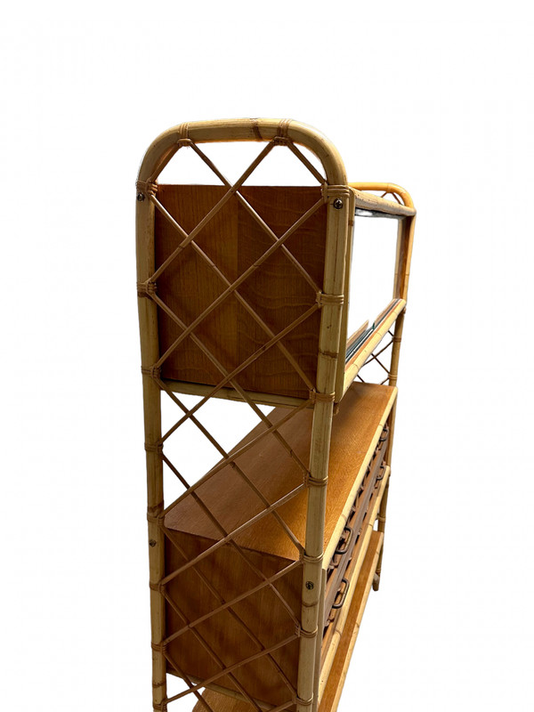 libreria vintage in rattan