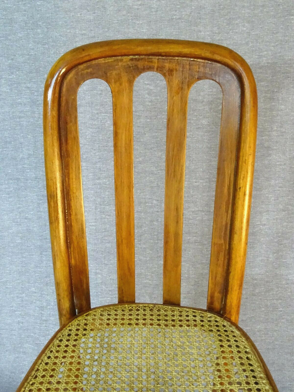 Thonet N°391 XV chair from 1925, walnut-finish wickerwork