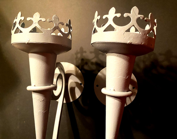 Pair of 1950s "Neo-Moyenageux" style sconces in grey zinc-lacquered iron
