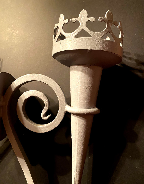 Pair of 1950s "Neo-Moyenageux" style sconces in grey zinc-lacquered iron
