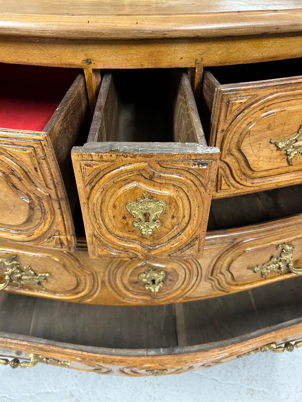 Commode Tombeau Louis XV En Noyer D’époque XVIIIème siècle 