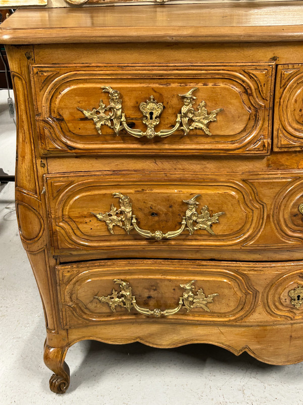 Commode Tombeau Louis XV En Noyer D’époque XVIIIème siècle 