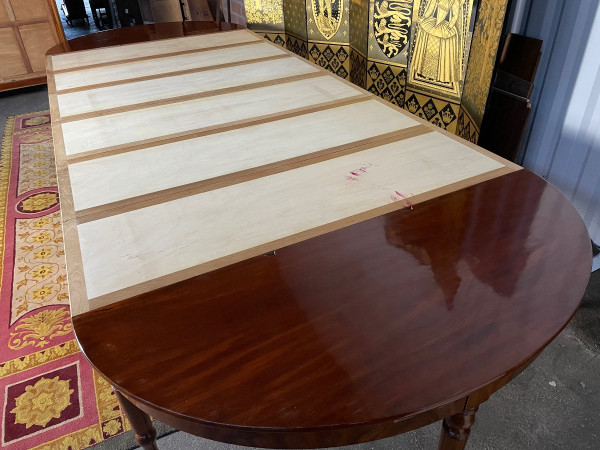 Tavolo da pranzo Louis Philippe a mezzaluna con 8 ante