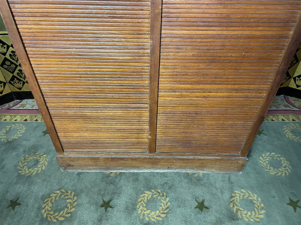 Meuble de métier classeur à rideaux de notaire