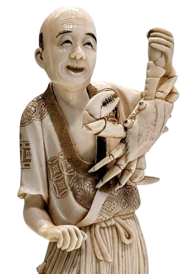 Okimomo In Ivory From The 19th Century The Crab Fisherman