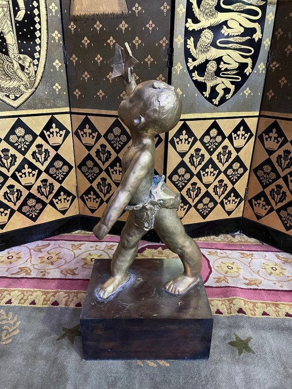 Bronze à L’enfant portant une étoile de David signé ANNOUK DUPONT 1/8