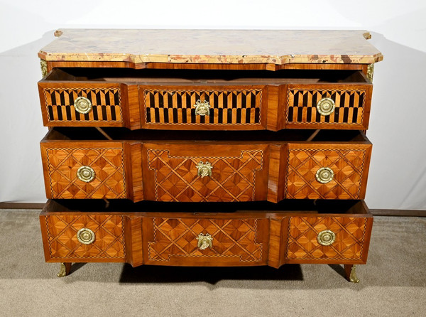 Commode en Bois de Rose et Acajou, Transition Louis XV/Louis XVI – Fin XIXe