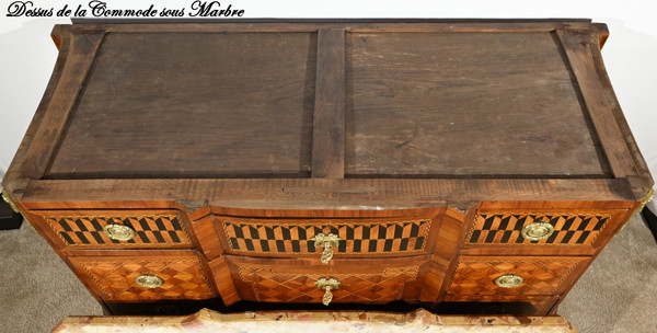 Commode en Bois de Rose et Acajou, Transition Louis XV/Louis XVI – Fin XIXe