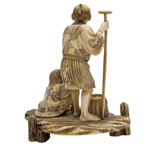 Okimomo In Ivory From The 19th Century Representing A Sinner And His Son,