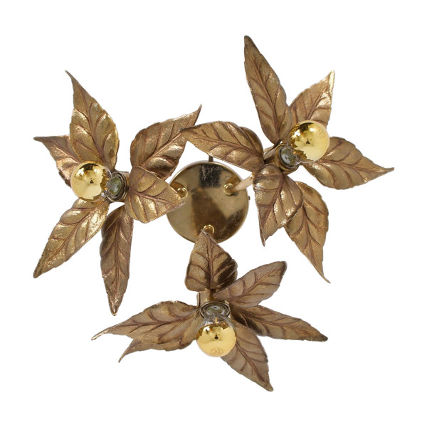 Willy Daro flower ceiling light.
