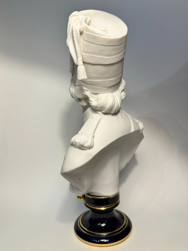 Busto in bisquit di SEVRES "BARRA" datato 1877