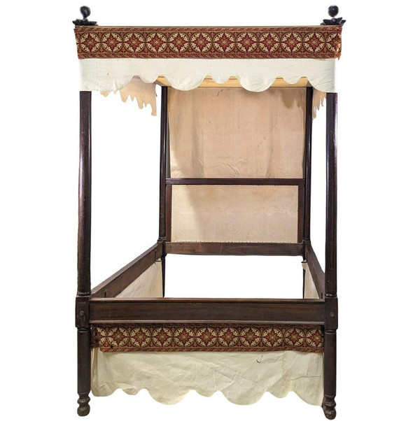 Himmelbett im Renaissance-Stil, 19. Jahrhundert