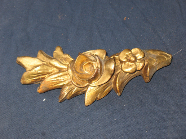 Set of 7 elements in gilded wood and carved with floral decoration, 19th century