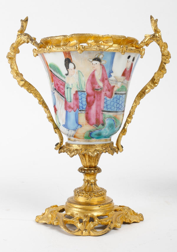 A pair of late 19th century Chinese porcelain vases