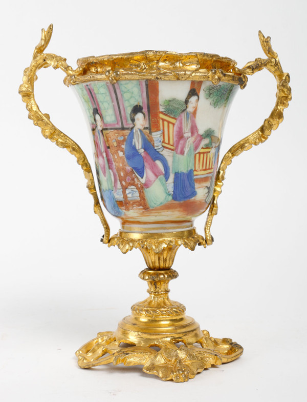 A pair of late 19th century Chinese porcelain vases