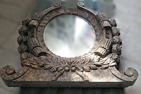 Lavabo en marbre sculpté par Victor Ségoffin (1867-1925)