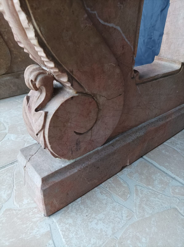 Lavabo en marbre sculpté par Victor Ségoffin (1867-1925)