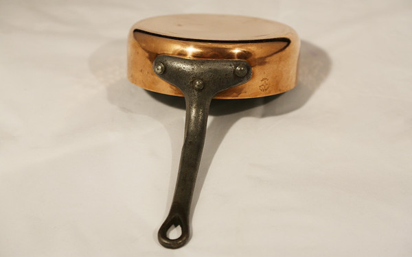 Small Chomette Flavor 20th century copper frying pan
