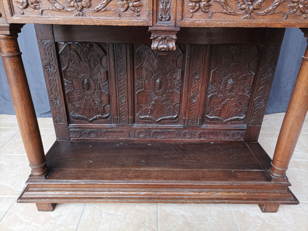 Renaissance-Sideboard aus geschnitzter Eiche