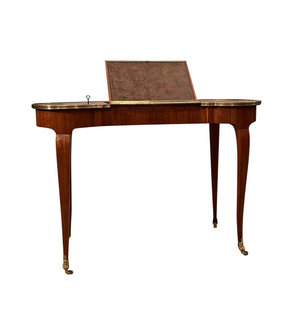 Pierre Migeon, Table Liseuse En Acajou d'Epoque Louis XV Vers 1750