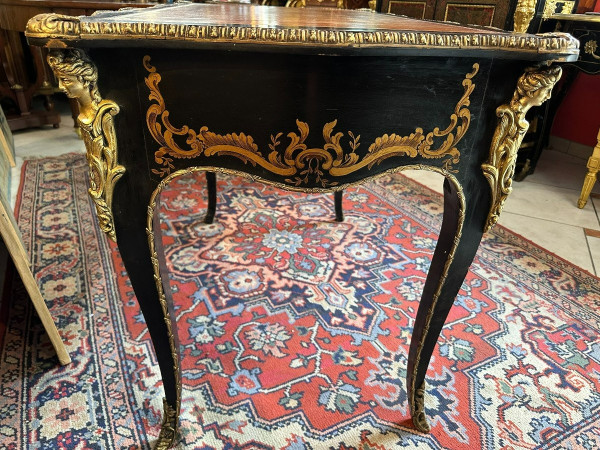 LOUS XV STYLE BLACK LACQUER FLAT DESK