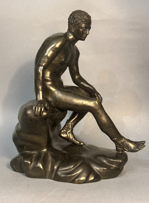Scultura in bronzo ''Hermes seduto'' o ''Mercurio a riposo'' del Grand Tour