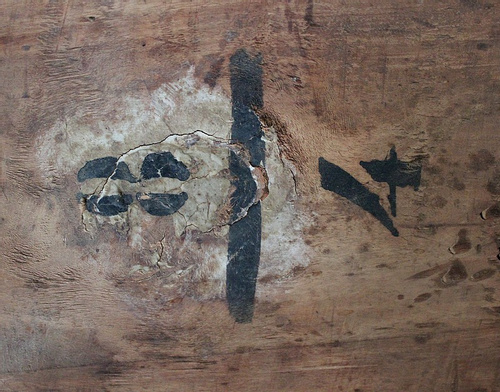 Inlaid Gueridon Table, in Walnut and Light Wood - 2nd part of the 19th century