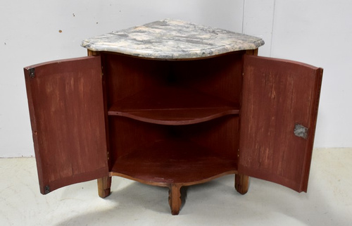 Corner cabinet in walnut, Louis XV period - 18th century