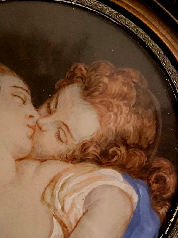  Beautiful miniature on ivory "the kiss" from the 19th century, this charming, torrid work of Fragonard