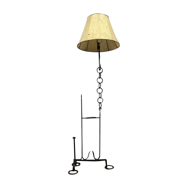 Lampada da terra vintage a catena, circa 1970.