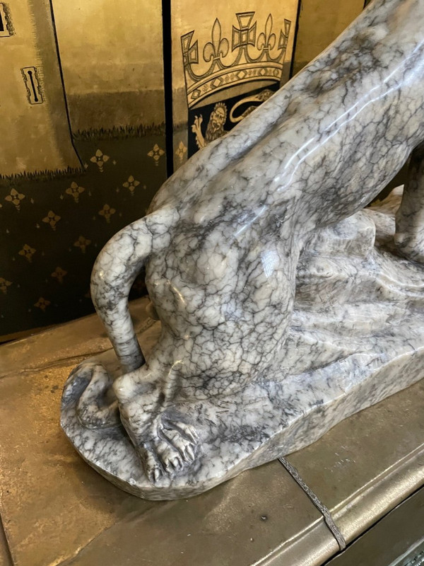 Scultura in marmo Pantera firmata Garnier