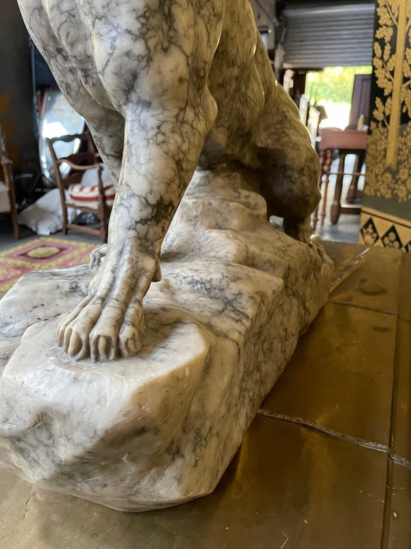 Scultura in marmo Pantera firmata Garnier