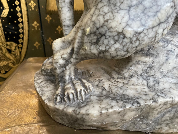 Scultura in marmo Pantera firmata Garnier