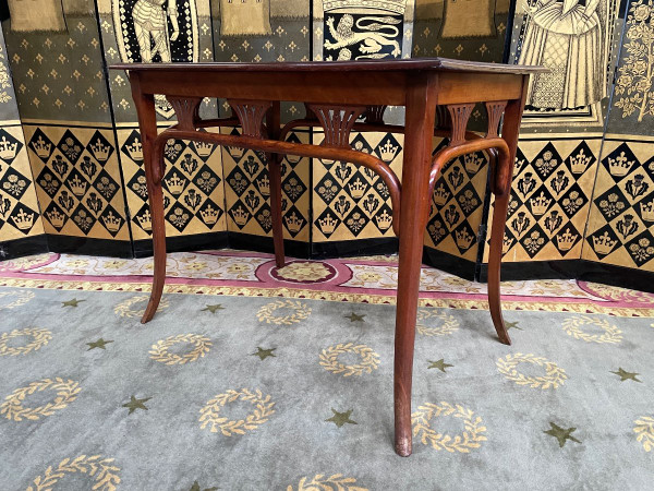 Bugholz-Papptisch – Herman Non Thonet