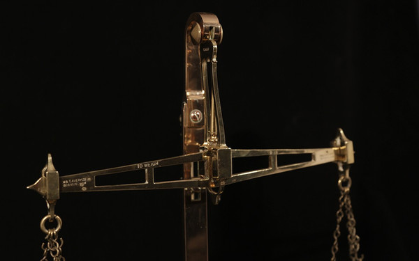 Trébuchet, balance de confiseur  Laiton  XIXème siècle 