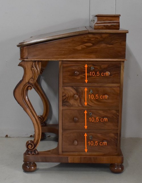Davenport Schreibtisch in Walnuss, Herkunft England - Mitte des 19. Jahrhunderts