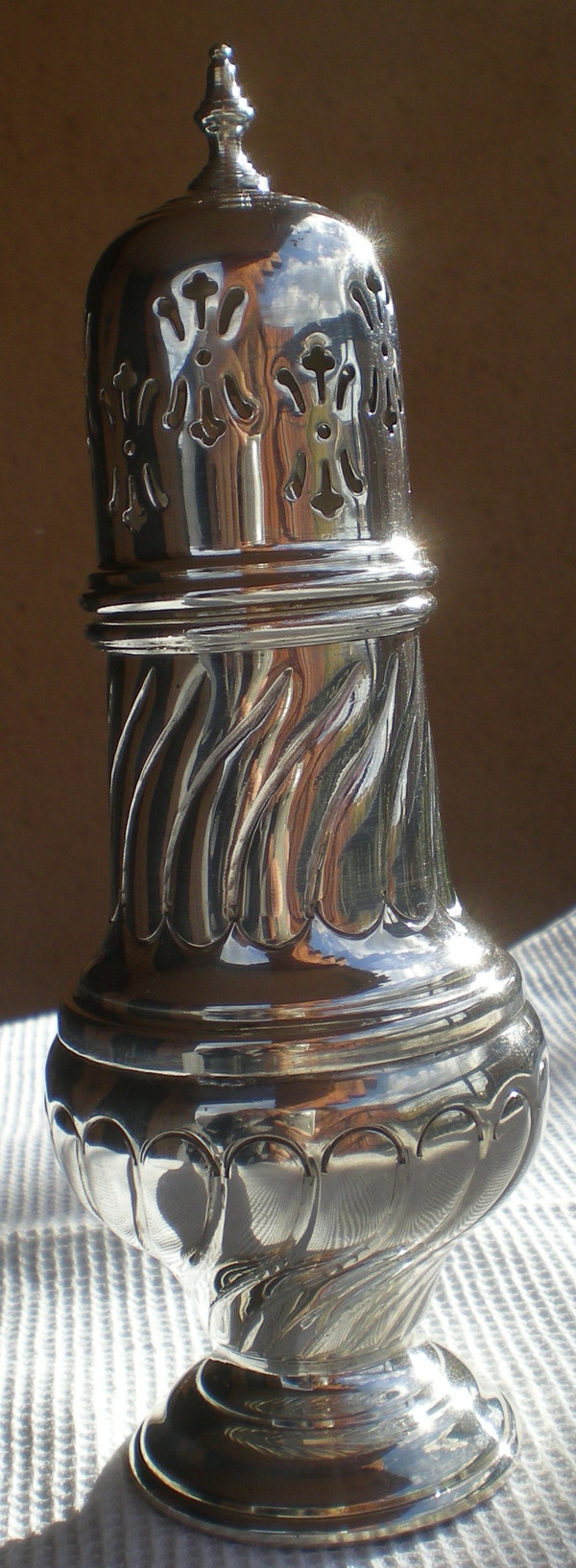 Sheffield alpha plated shaker